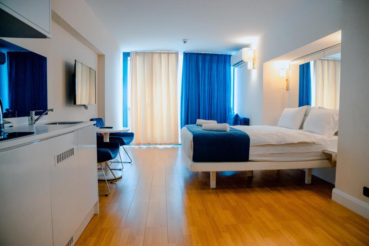 Orbi City - Aparthotel Near The Beach Batumi Exterior photo